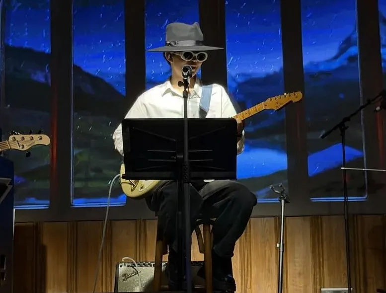 壞特藉冥想找到平靜！跨越文化藩籬　讓印度觀眾如癡如醉