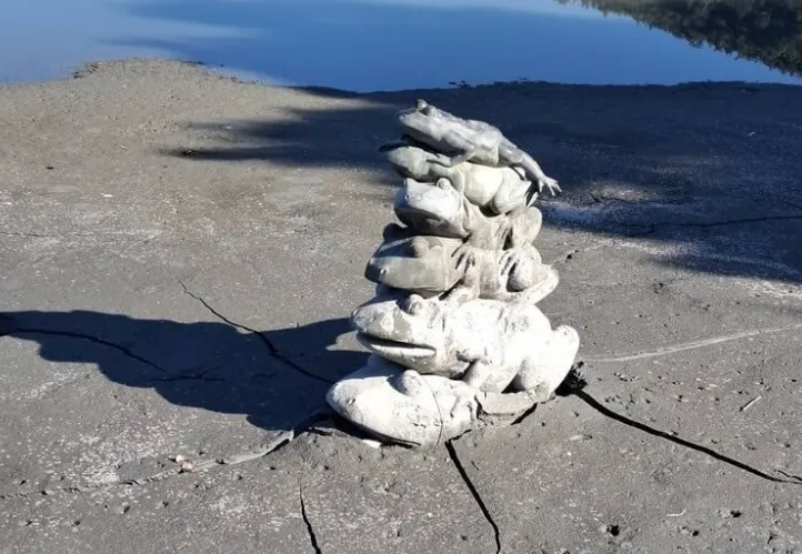 日月潭水位降3公尺「九蛙全露」　碼頭引橋加強防滑