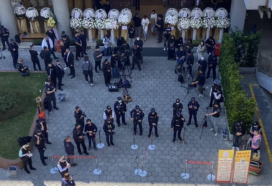 竹聯幫大老吳敦今告別式　40警力強勢執法加強攔檢