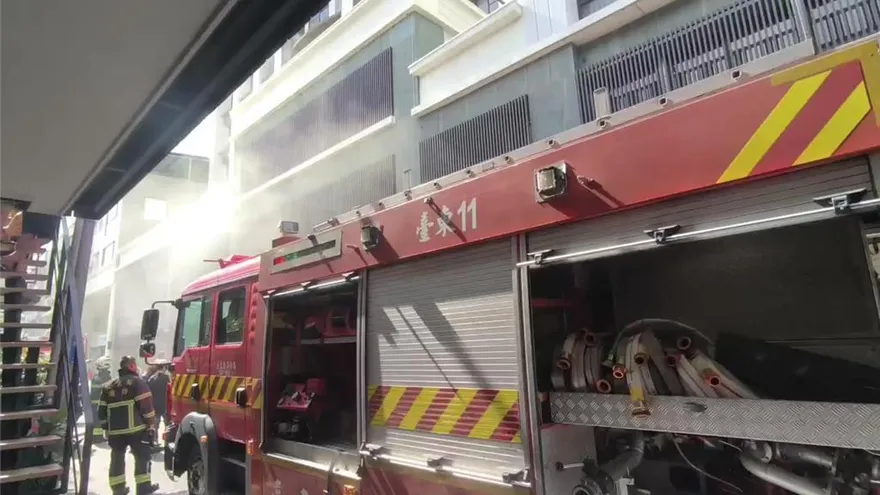 工地電動工具充電釀火災！　台東工人一氧化碳中毒送醫