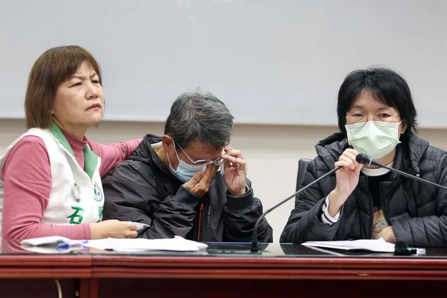 國中生割頸案輕判！楊爸絕望悲喊　網灌爆藍綠臉書怒吼：支持修少事法