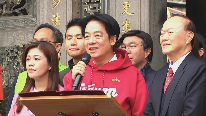 賴清德初一參拜龍山寺　喊話立院速通兩大預算