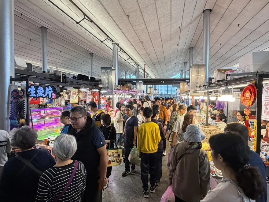 高虹安大推！竹風漁市盛大開幕　加倍券天天領、代客料理必吃