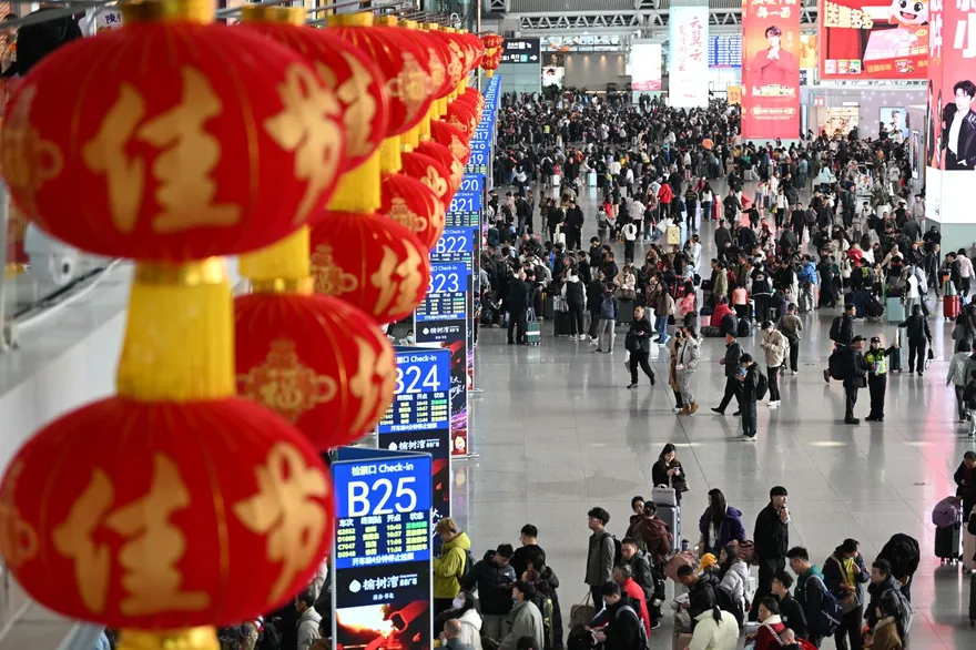 「反向過年」正夯！陸春運新趨勢　父母奔赴子女城市團圓
