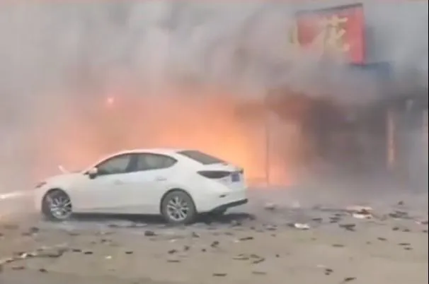 影/爆炸現場曝！湖北爆竹店起火致12死　含「5名未成年人」