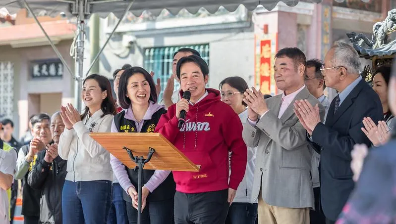 賴清德發福袋自稱財神爺　網諷1.25兆軍購是美國財神