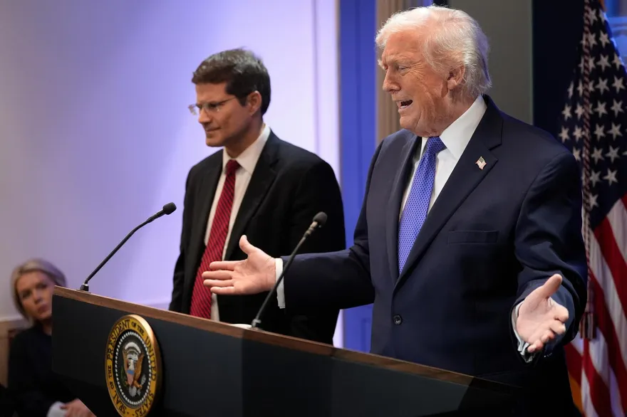 關稅政策遭判違法！川普怒火全開重砲轟大法官「蠢人和走狗」