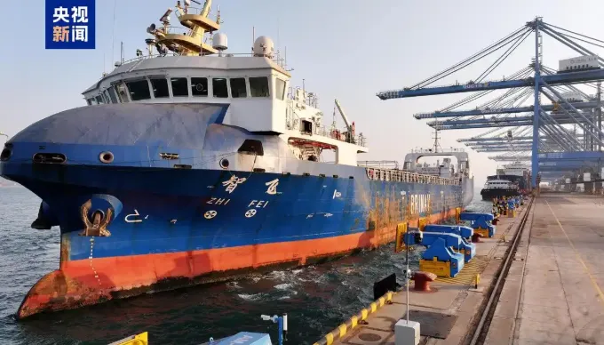 陸首實現貨櫃船全程「無人化」作業　無需繫纜30秒內靠泊碼頭