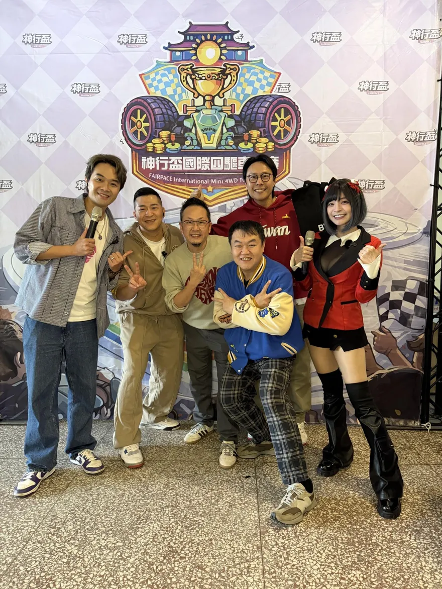 草爺砸百萬年初四揪萬人宮廟尬車　港星張啟樂驚呆：前所未見！