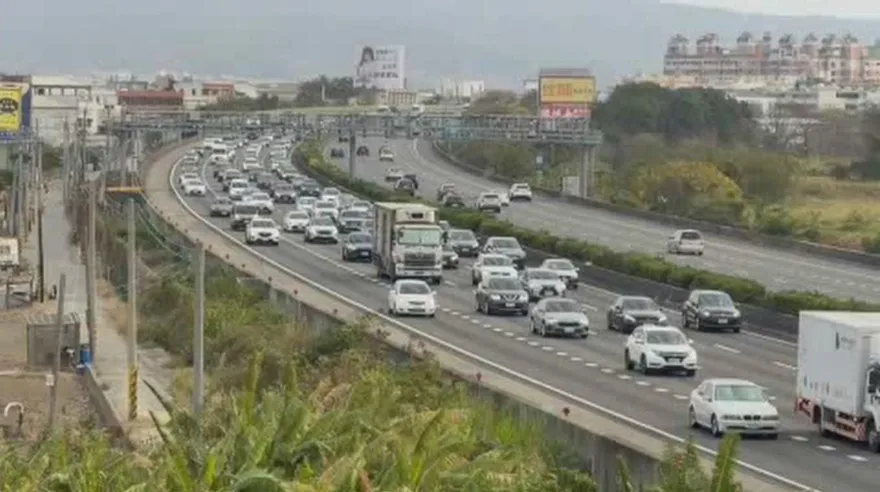 清明國5恐紫爆！「最塞時段」曝光　高公局籲搭公共運輸