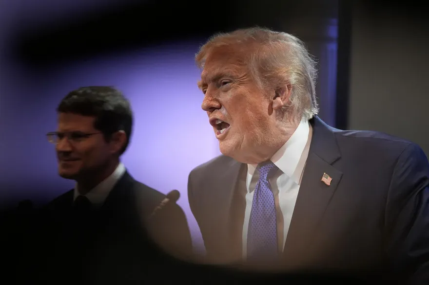 川普關稅加碼！謝寒冰譏「學台灣」：靠3大法官就夠了