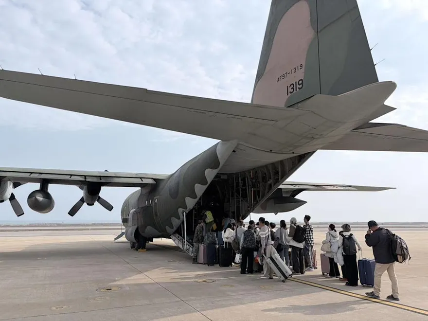 金門春節收假人潮爆量！3軍機同步疏運　供1萬個座位