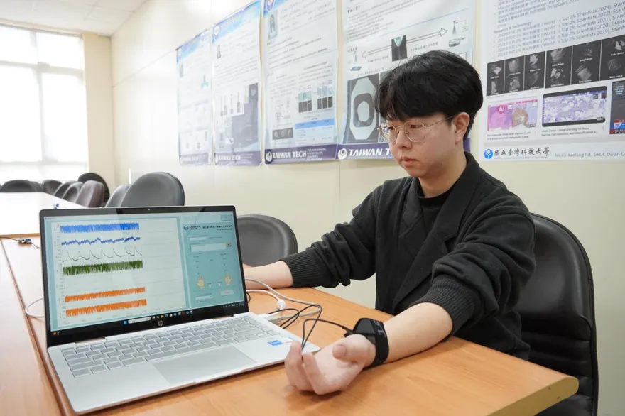 台科大AI脈波裝置「1分鐘驗25疾病」　準確率達92%