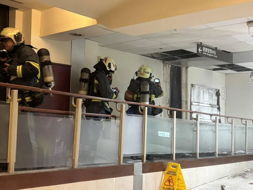 台大醫院疑「空中花園」火警　院方急撤病患、醫護