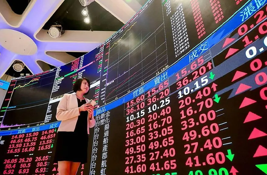 台股狂「驫」！衝破35K創新高　台積電收在2字頭