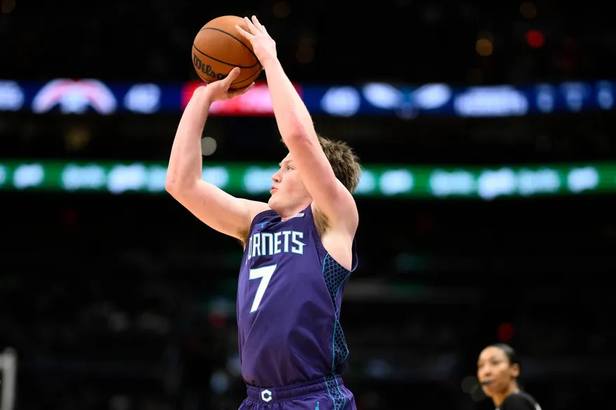 NBA/黃蜂菜鳥刷新三分球最速紀錄！轟21分大勝公牛