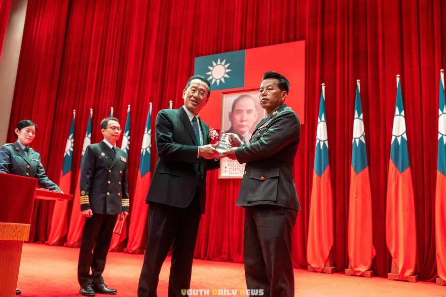兵役節表揚！海陸上校余奎麟現身　曾通過美軍海豹部隊訓練
