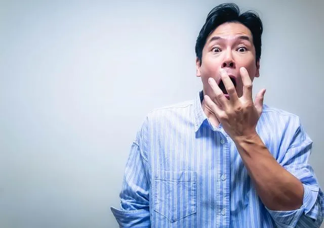 口臭飄發霉腥味刷不掉？醫警告：恐急性肝衰竭數天內惡化