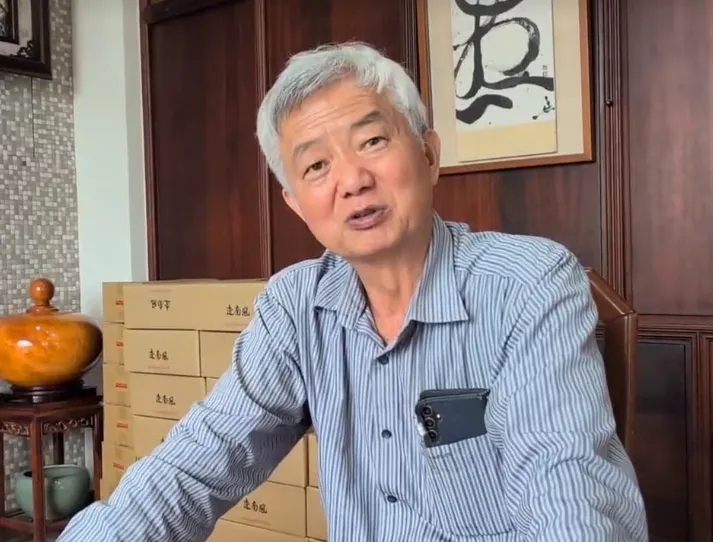 影/奇蹟！交趾陶大師謝東哲「車摔50米陡坡」　親曝神明救命