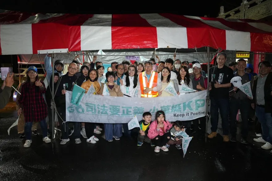 柯文哲戴電子腳鐐拚最艱難一日北高　今3時46分陳佩琪在高雄相迎