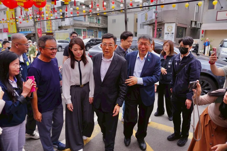 柯文哲赴新竹感謝議長幫忙　民眾黨：藍白合有共識挺高虹安連任