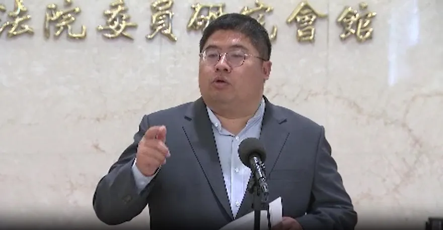 原住民頭目幫取鄒族名「山豬」？　蔡易餘：美麗誤會