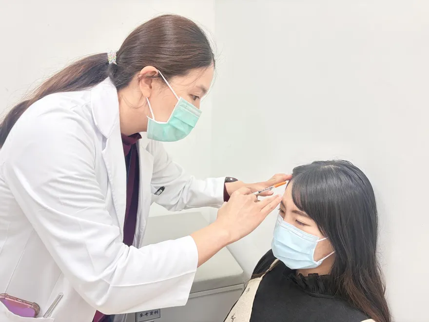 孕婦偏頭痛到想撞牆！醫曝「生薑粉」止痛效果達64%