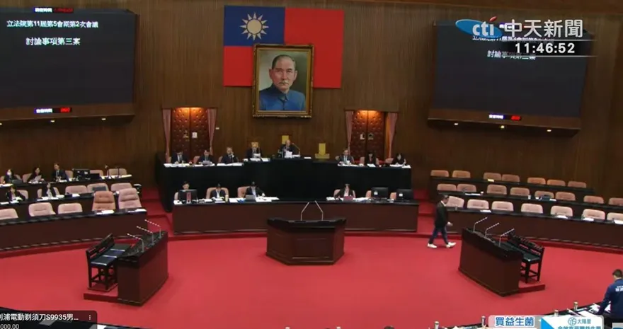 TPASS預算不用擔心了！　藍白通過718億元、38項新興計畫先動支