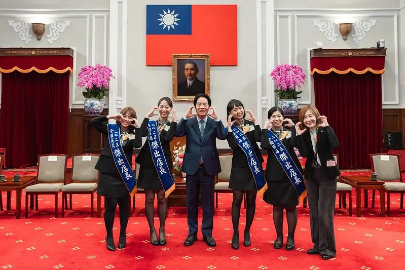 賴清德見全國商店傑出店長　盼善用AI提升經營效率