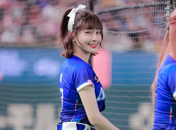 赴日為中華隊應援意外並肩大谷翔平　峮峮：感謝龍角散