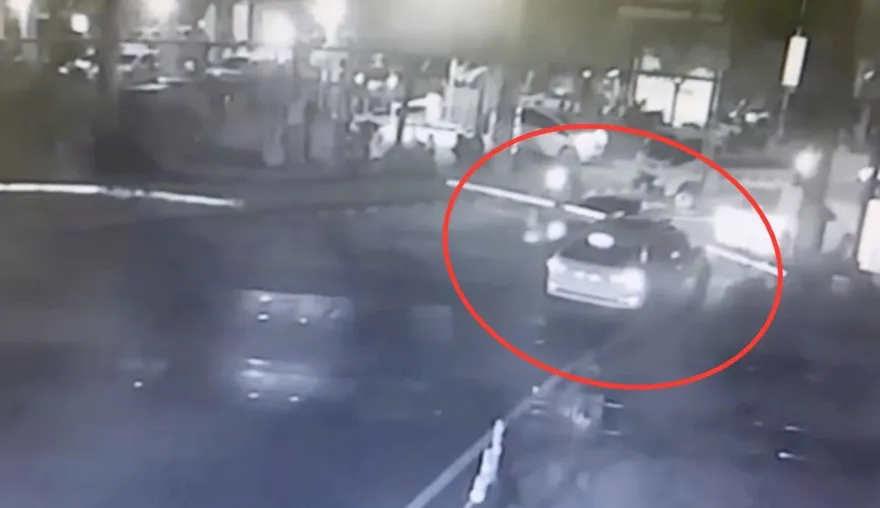 影/桃園中壢休旅車卡平交道幸脫困　鐵警：依法開罰