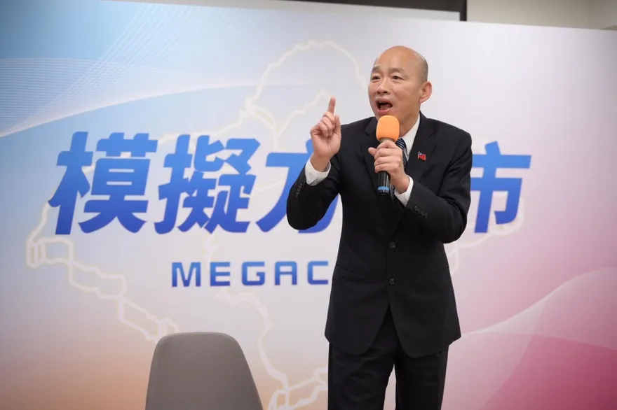 韓國瑜妙喻年輕人「野草、鮮花」　談從政誘惑：選上後大家都說你好帥！