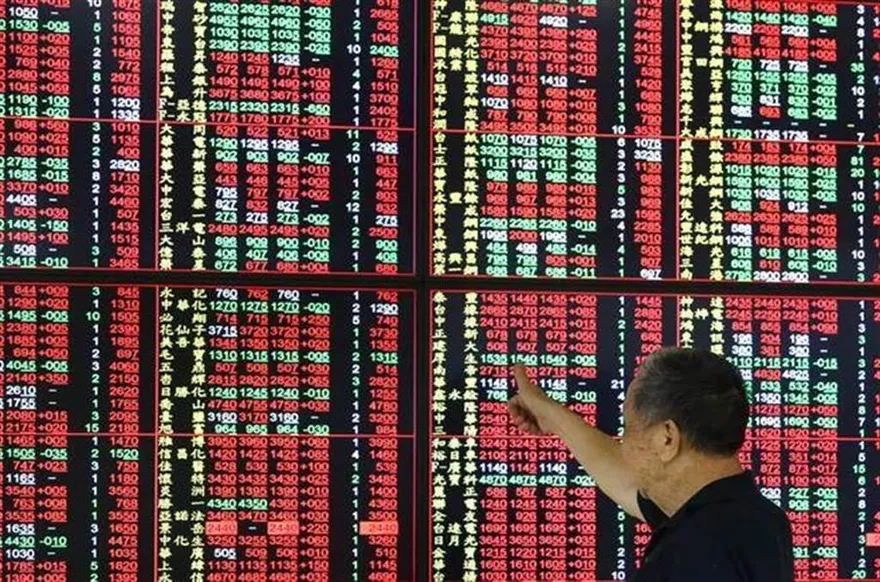 國家隊狂砸400億護盤！南亞科、群聯…10大標的曝光