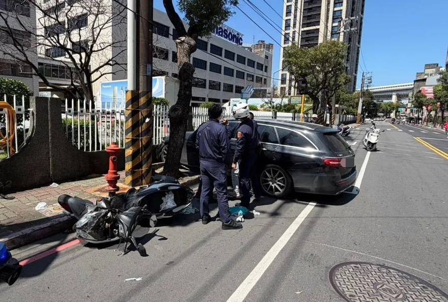 影/殺人惡魔！新北賓士男吸毒又喝酒　把人撞到命危躺ICU