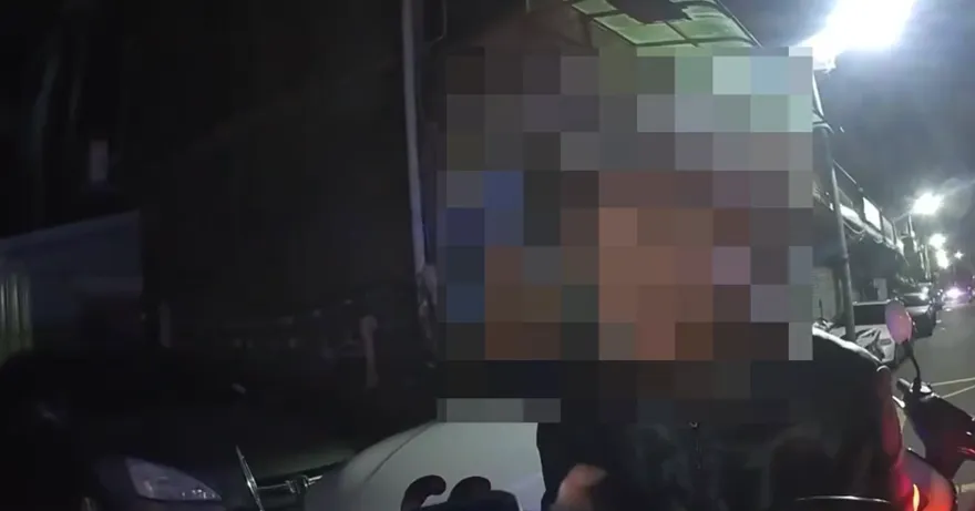 影/安全帽未扣緊遭罰500！北市騎士怒控刁難　警：保障安全