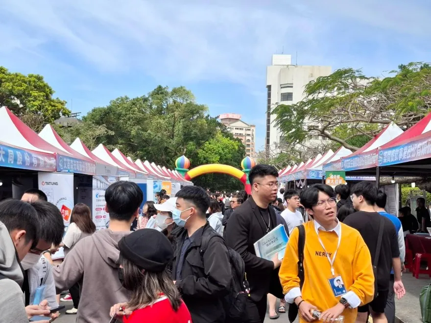 太空中心也來了！新北校園就博會淡江登場　3000職缺搶才