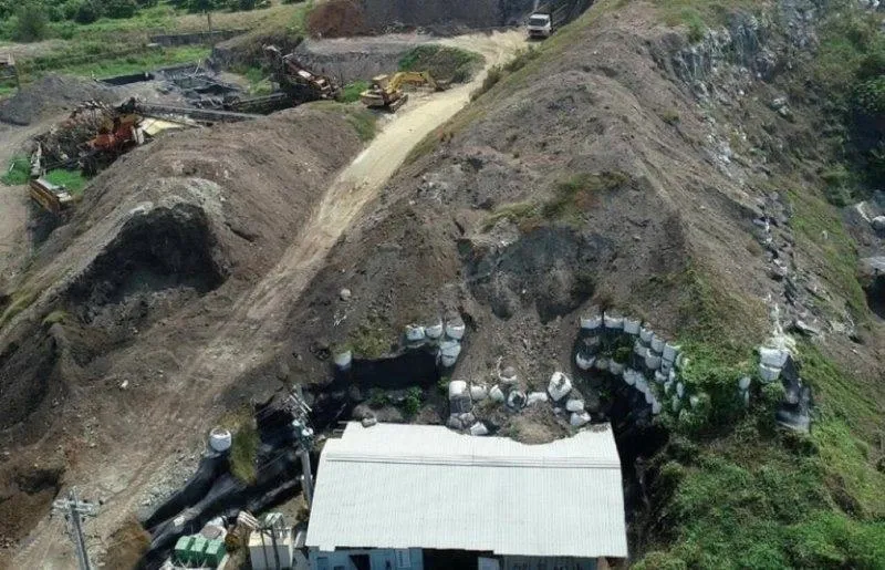 屏東五連霸前議員遭控「非法堆置2700噸玻纖粉」　二審無罪