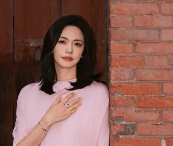 陸知名女星姚晨宣布離婚！官宣衝熱搜　與攝影師老公「早已分開」