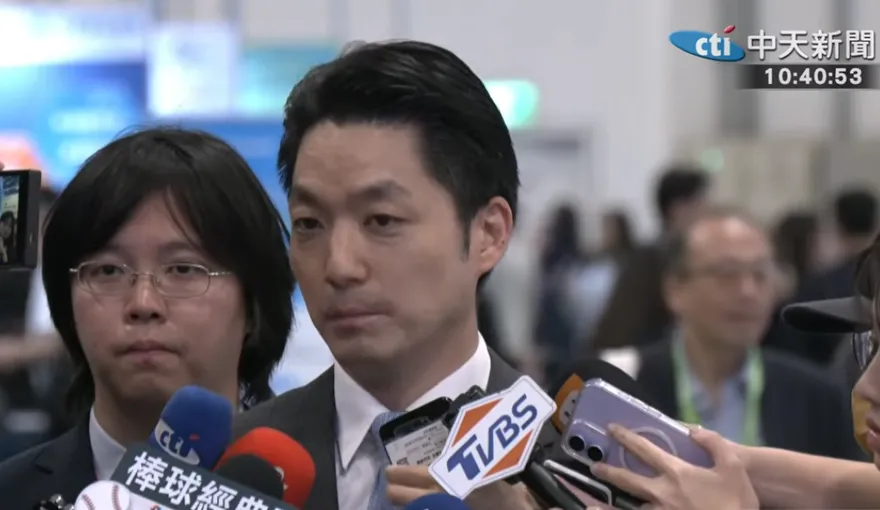 被拱選台北市長謝震武喊「2026不缺席」！蔣萬安：祝他收視長紅