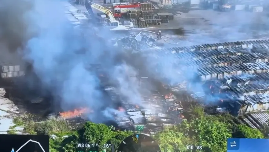 屏東林邊太陽能材料場火警延燒2公頃　幸無人傷亡