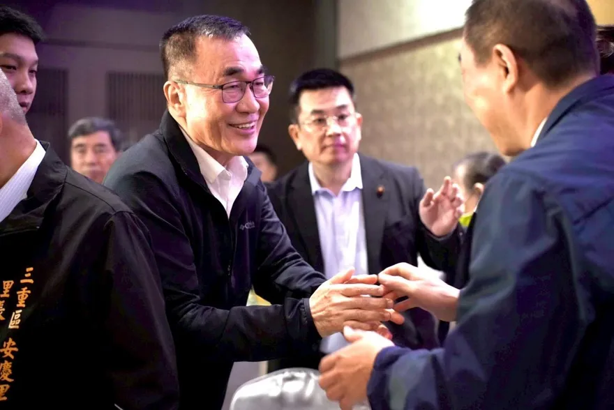 民進黨慘了？李四川勇闖新北「鐵綠區」人氣爆棚！