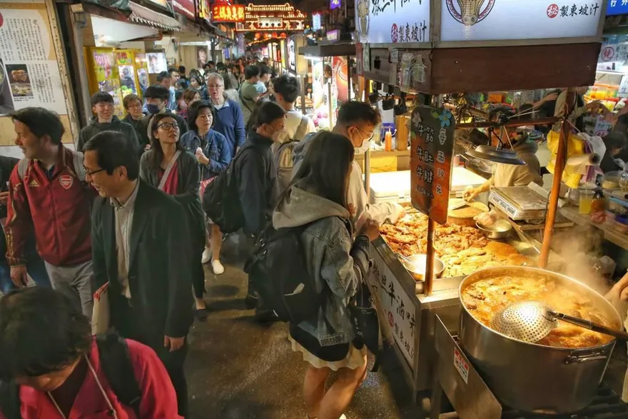 財政部拋震撼彈！小吃店月營收逾20萬元「2029年起應開發票」