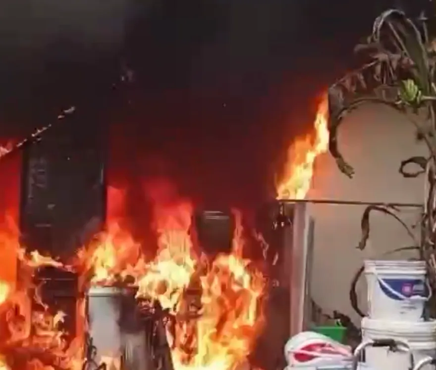 影/1週內第3起！新竹市又見嚴重火警「烈焰海籠罩全燒毀」