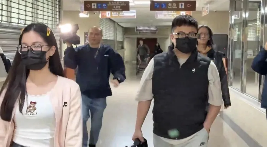 影/「拖吊蟑螂」2業者各40萬交保　走出北檢不發一語