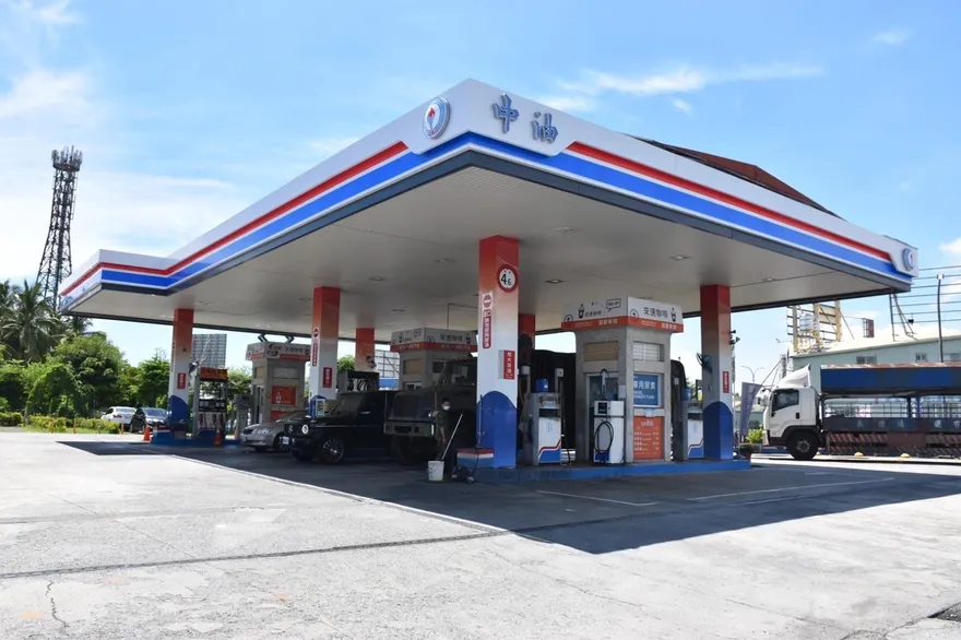 汽油應漲未漲達12.9元！中油凍漲累虧800億　經部擬3500億元增資