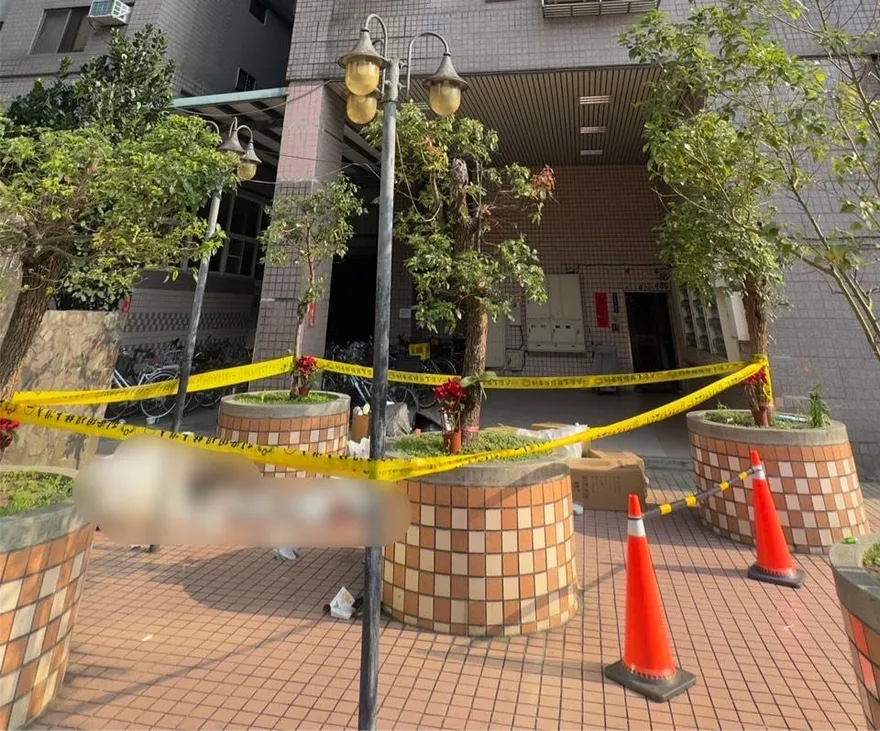 高處墜落地面！新莊9旬老婦墜樓亡　警方拉封鎖線調查