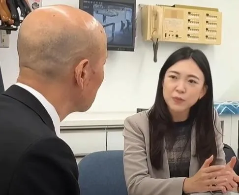 白喬茵赴日考察營養午餐！「一顆光頭」超吸睛　釣出韓國瑜