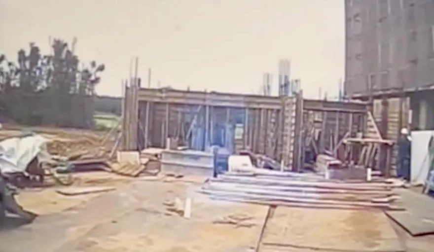 桃園中壢工安意外　板模工1.5米高重摔送醫