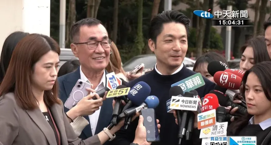 建議李四川如何打選戰　蔣萬安笑稱：多吃「川北」枇杷膏