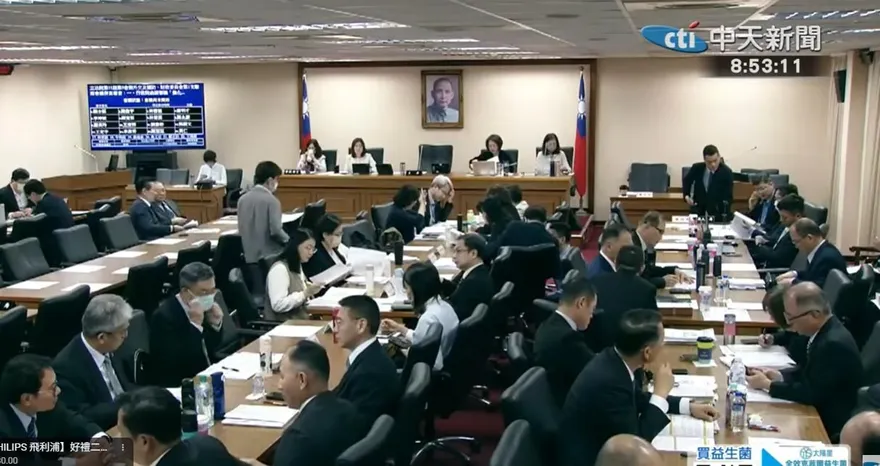 國防院民調稱62%挺軍購　大數據卻顯示網路好感度僅0.35